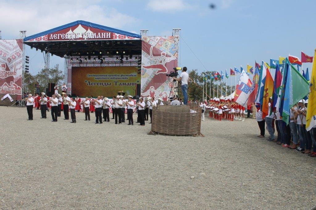 IMG_2011 (Medium).jpg